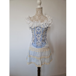QUEEN BUSTIER VON GADO GADO
