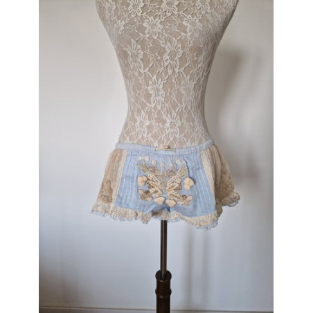 SHORT FRILL DE GADO GADO